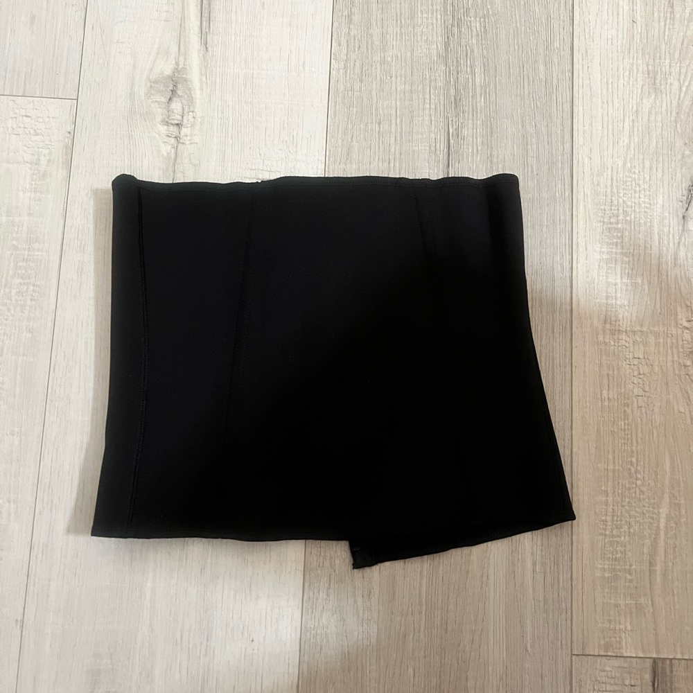 Skims waist trainer